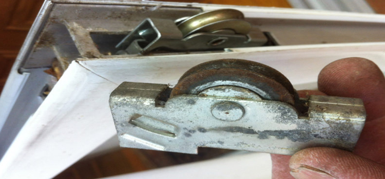 screen door roller repair in Compton
